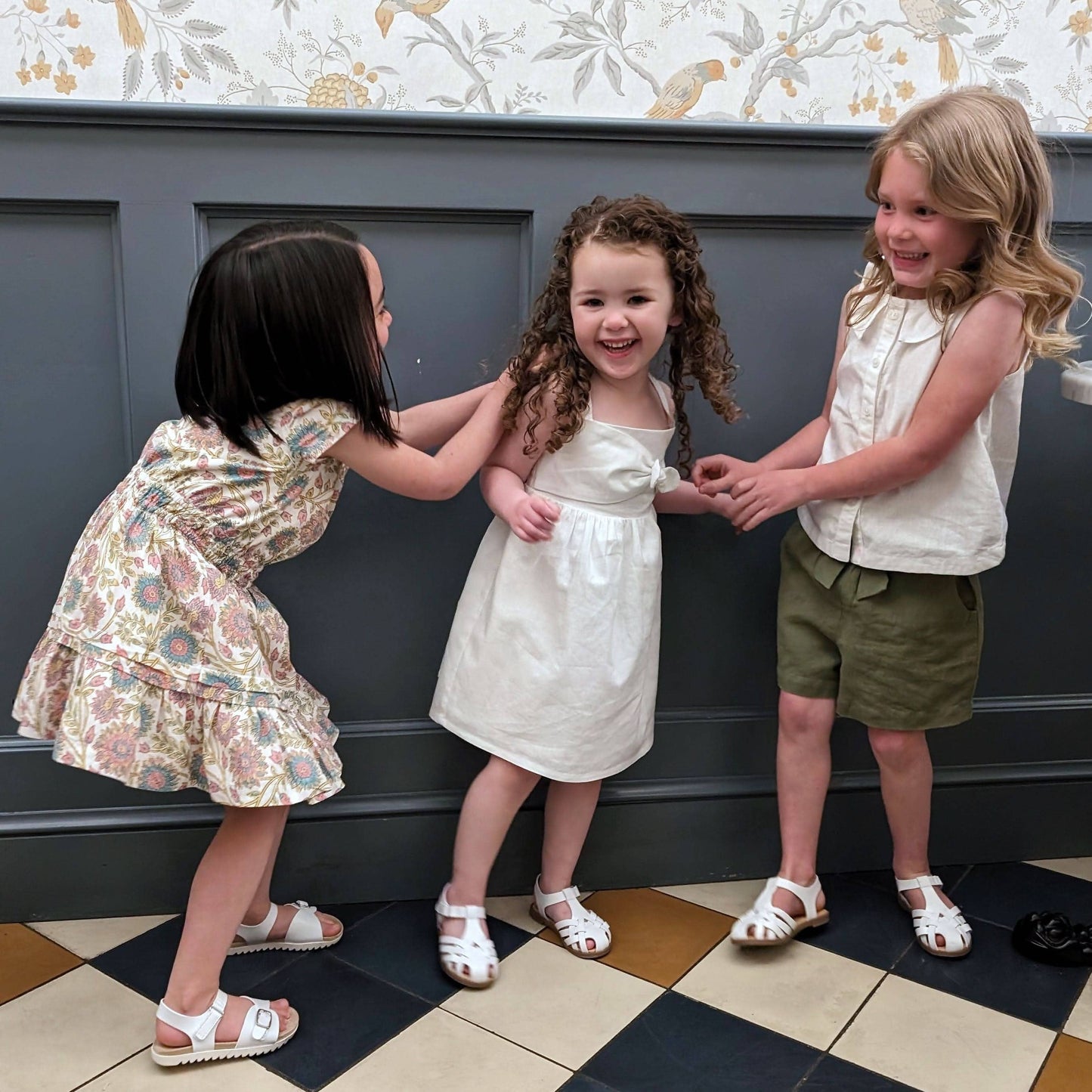 Hope and Henry - Bow Front Sundress: White Linen